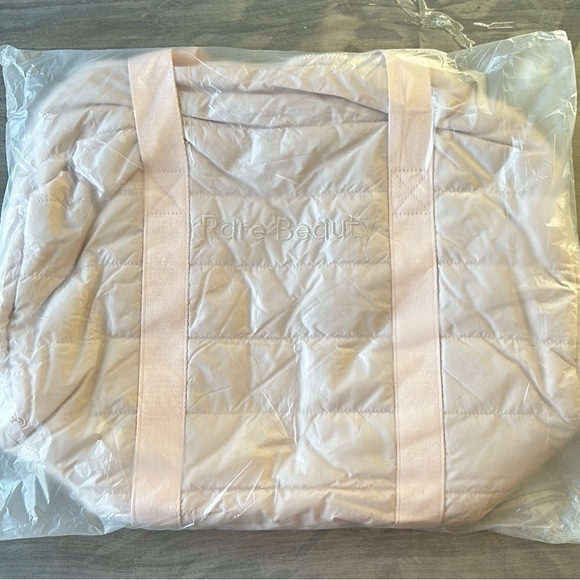 Rare Beauty Puffy Weekender Bag - Picture 3 of 3